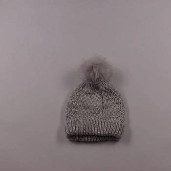 шапка Next
